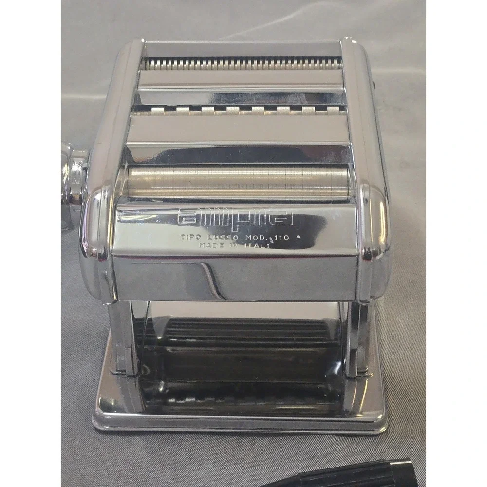 Vintage Ampia Brevettata Model 110 Pasta Maker Machine Tipo Lusso Made In Italy